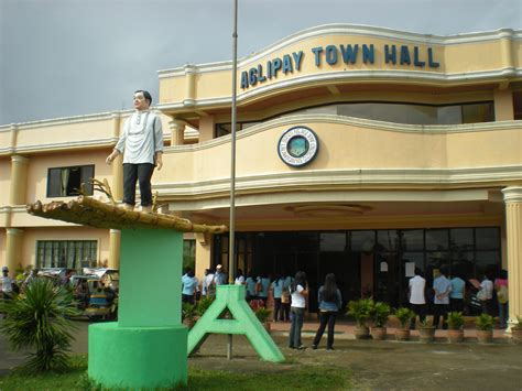Aglipay, Quirino .